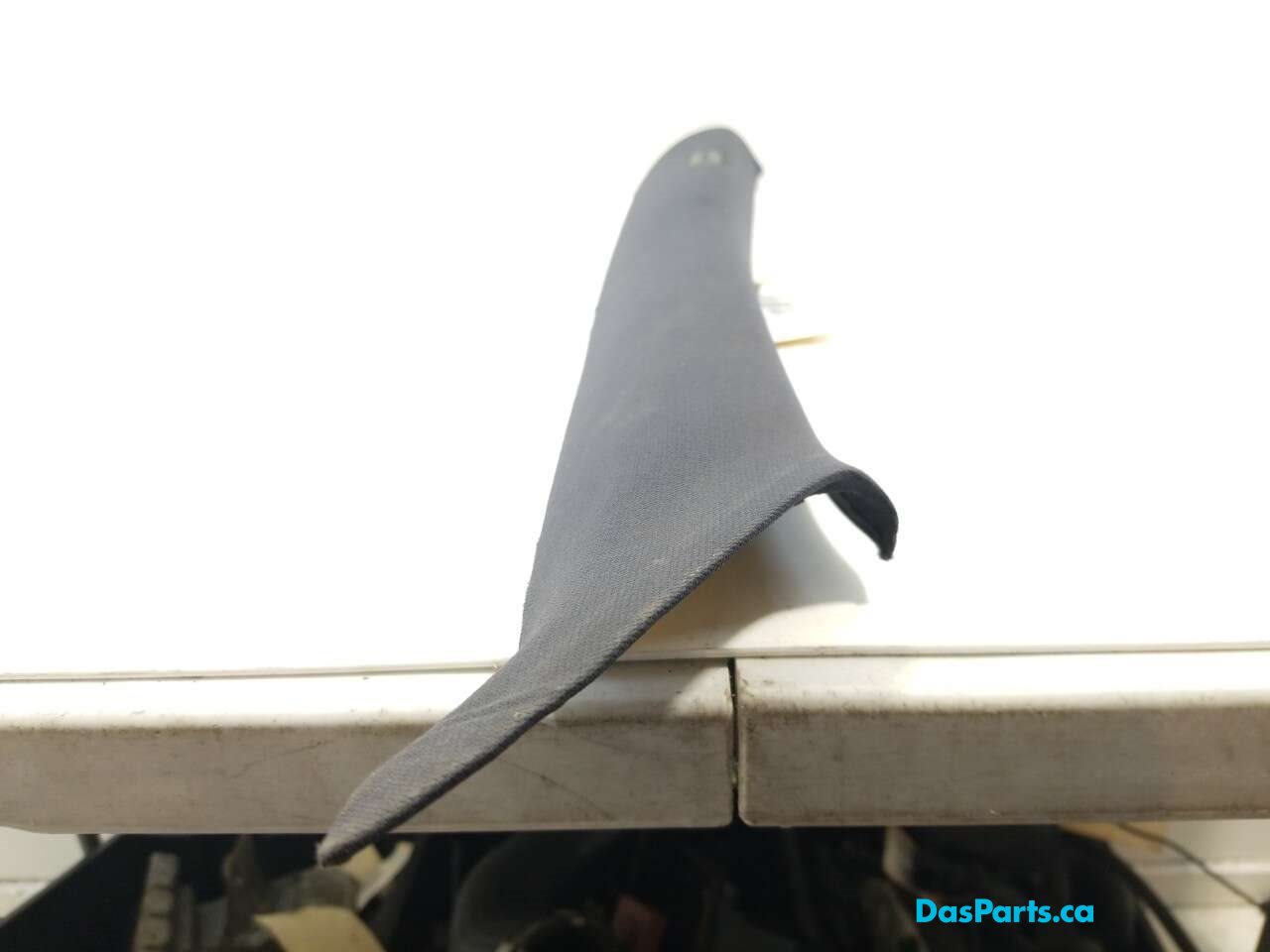 Headliner A-Pillar Trim R