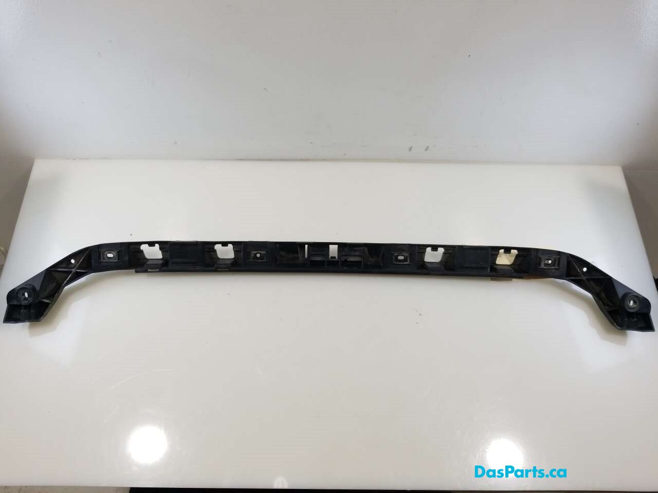 Bumper Guide R Mid 1