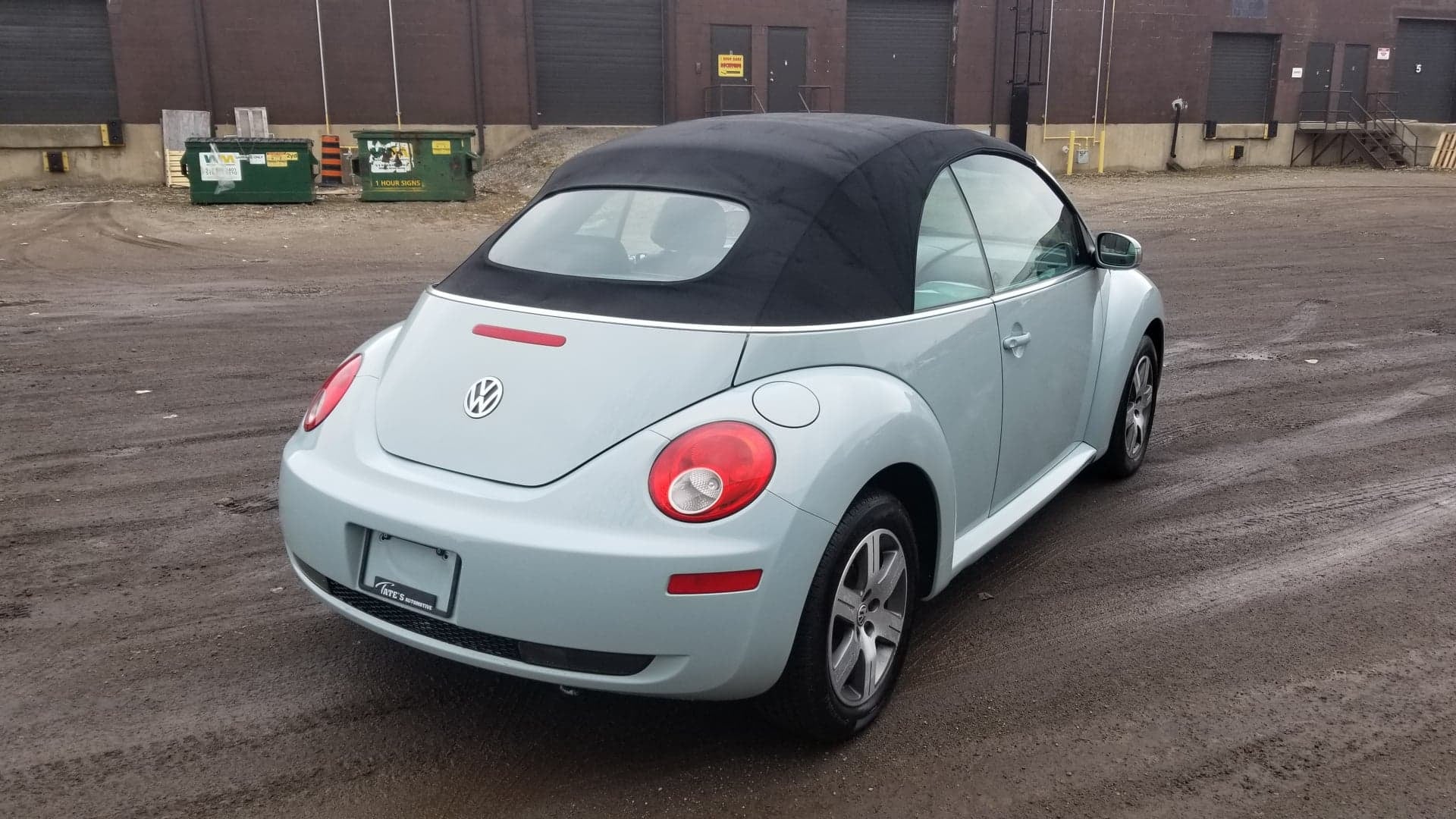2006VolkswagenBeetle Cabrio