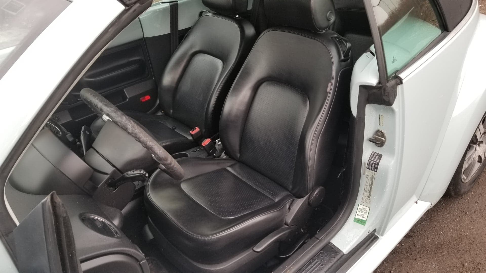 2006VolkswagenBeetle Cabrio