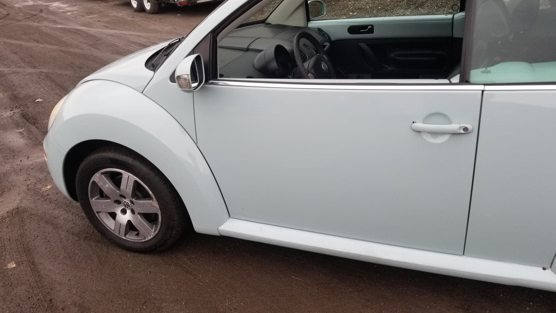 2006VolkswagenBeetle Cabrio