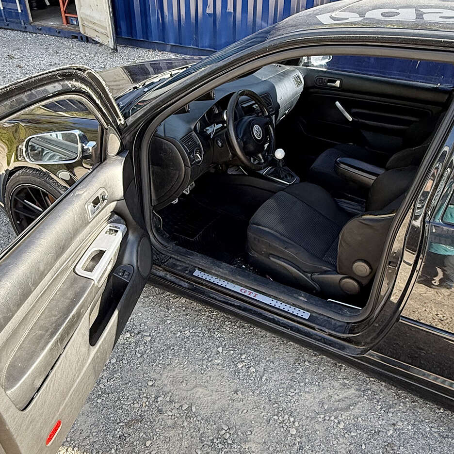 2003VolkswagenGolf GTI