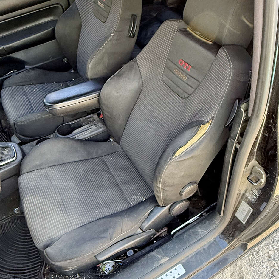 2003VolkswagenGolf GTI