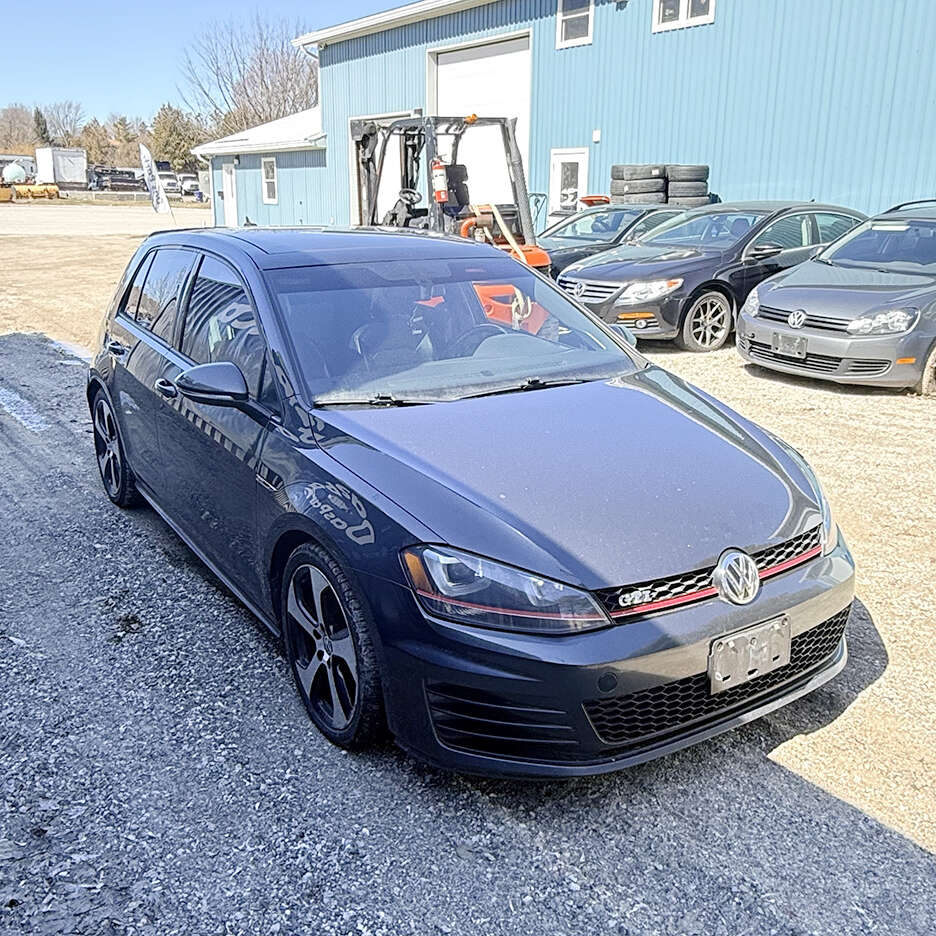 2016VolkswagenGTI
