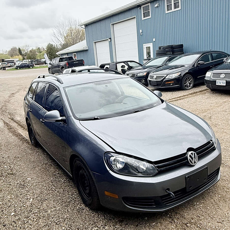 2011VolkswagenGolf Wagon